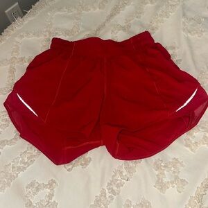 Lululemon Hotty Hot shorts